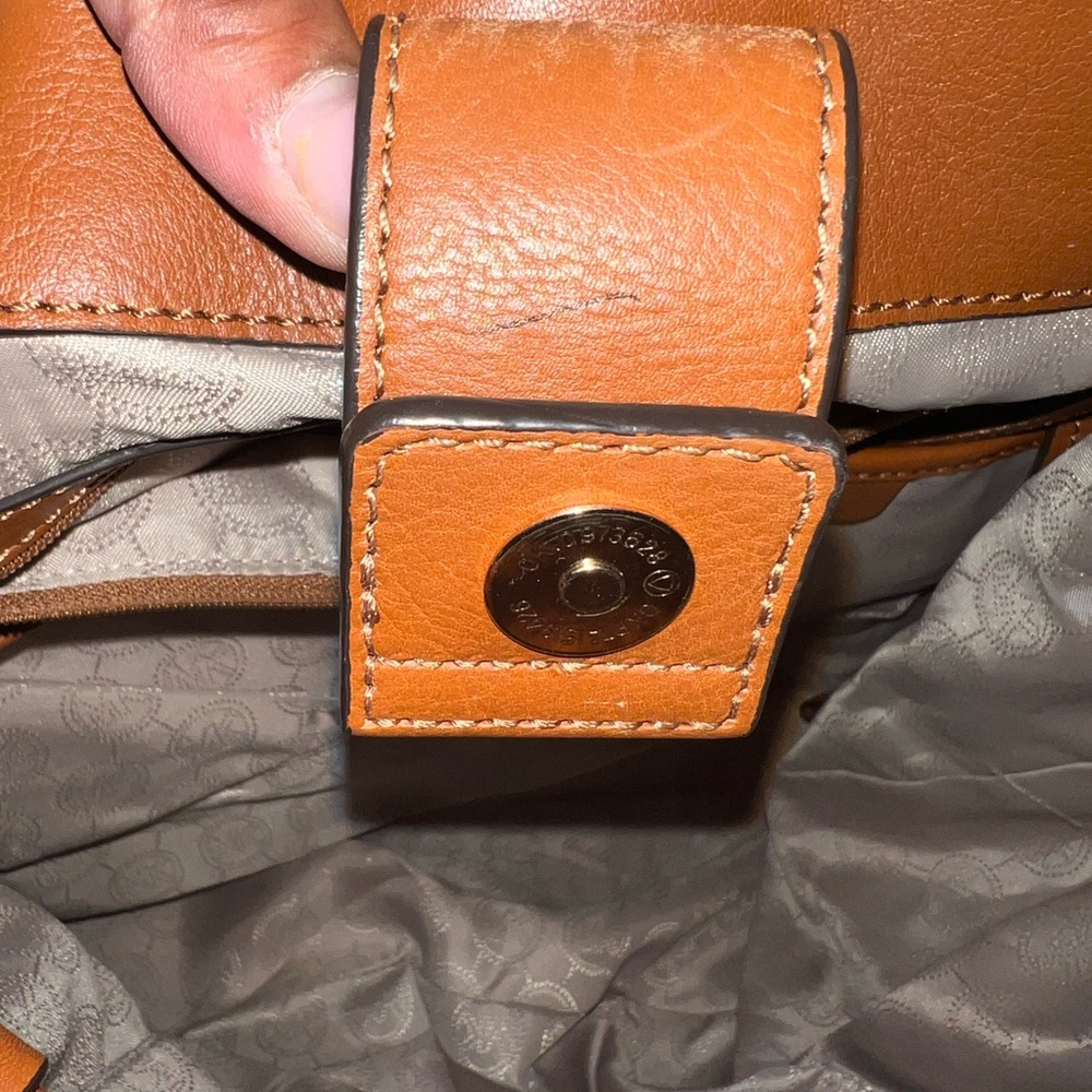 Leather Tote Bag in Cognac Brown - Unbranded